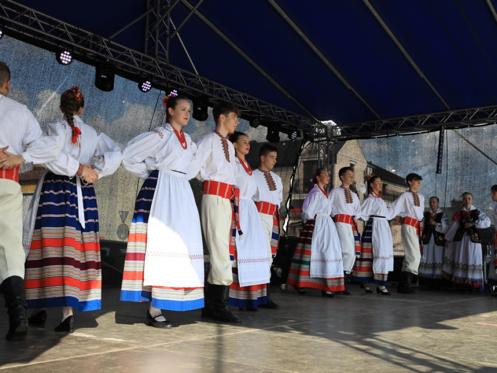 Hrubieszów: Wspomnienie lata - festyn na Rynku - ZDJĘCIA