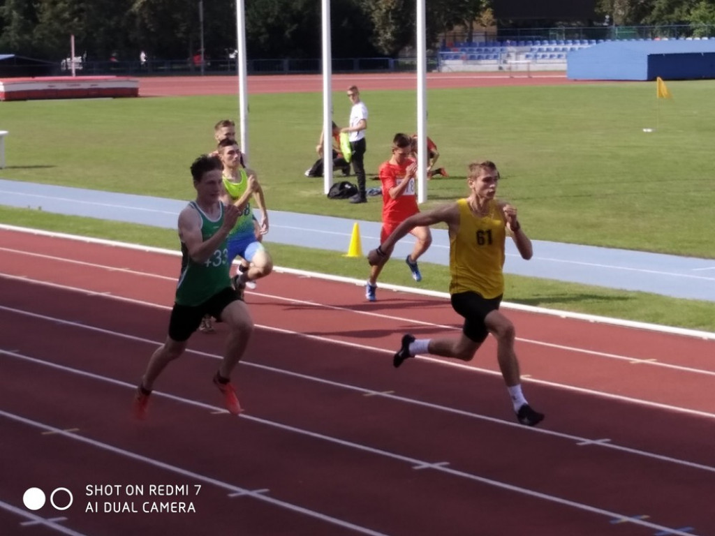 4 medale w lekkoatletycznych Międzywojewódzkich Mistrzostwach Młodzików - ZDJĘCIA