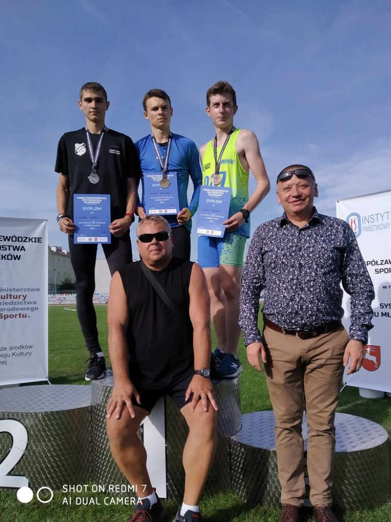 4 medale w lekkoatletycznych Międzywojewódzkich Mistrzostwach Młodzików - ZDJĘCIA