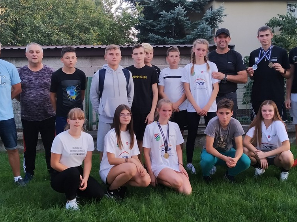 4 medale w lekkoatletycznych Międzywojewódzkich Mistrzostwach Młodzików - ZDJĘCIA