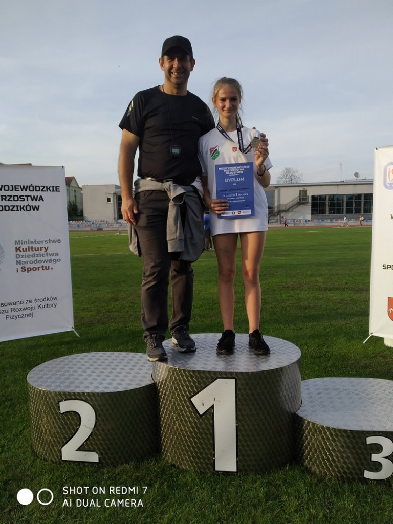 4 medale w lekkoatletycznych Międzywojewódzkich Mistrzostwach Młodzików - ZDJĘCIA