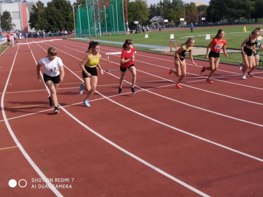 4 medale w lekkoatletycznych Międzywojewódzkich Mistrzostwach Młodzików - ZDJĘCIA