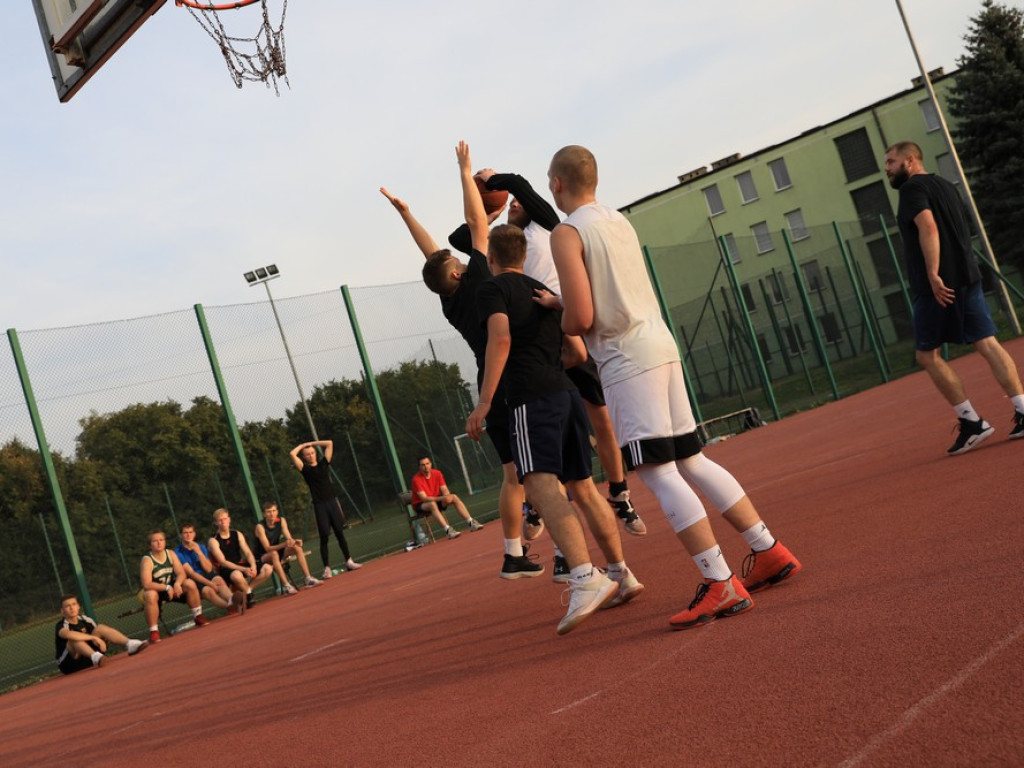 Zajazd orlikowym mistrzem streetballa 3x3 - ZDJĘCIA