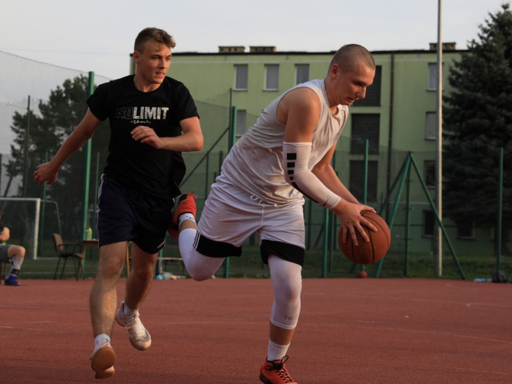 Zajazd orlikowym mistrzem streetballa 3x3 - ZDJĘCIA