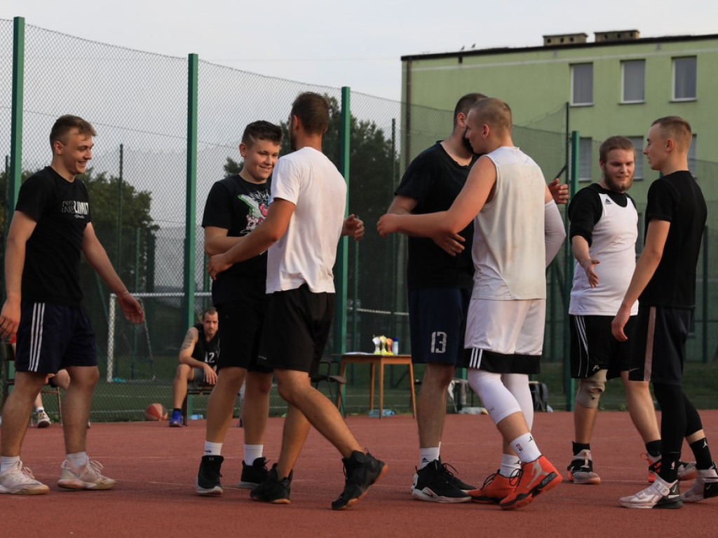 Zajazd orlikowym mistrzem streetballa 3x3 - ZDJĘCIA