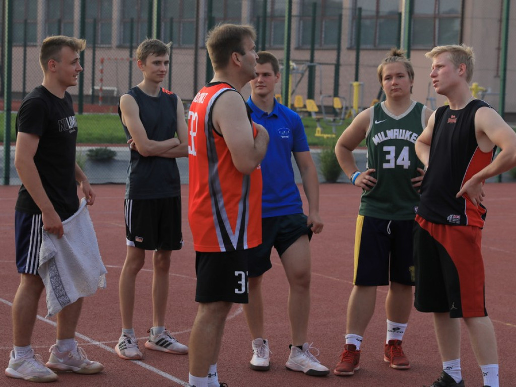 Zajazd orlikowym mistrzem streetballa 3x3 - ZDJĘCIA