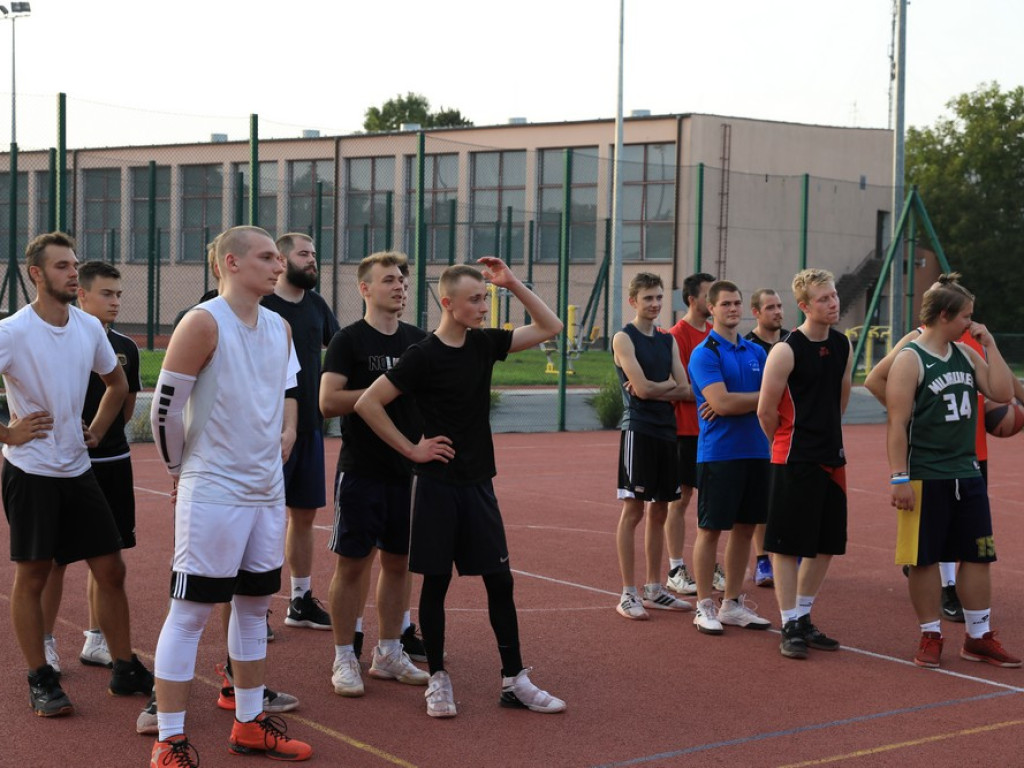 Zajazd orlikowym mistrzem streetballa 3x3 - ZDJĘCIA