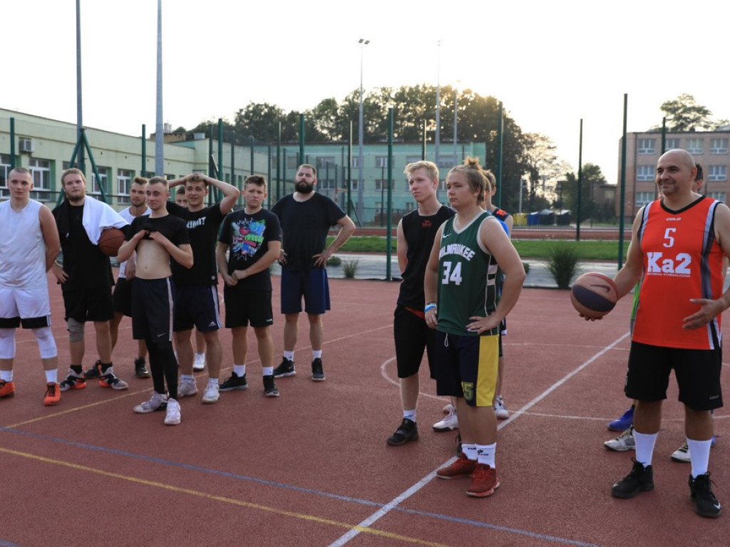 Zajazd orlikowym mistrzem streetballa 3x3 - ZDJĘCIA