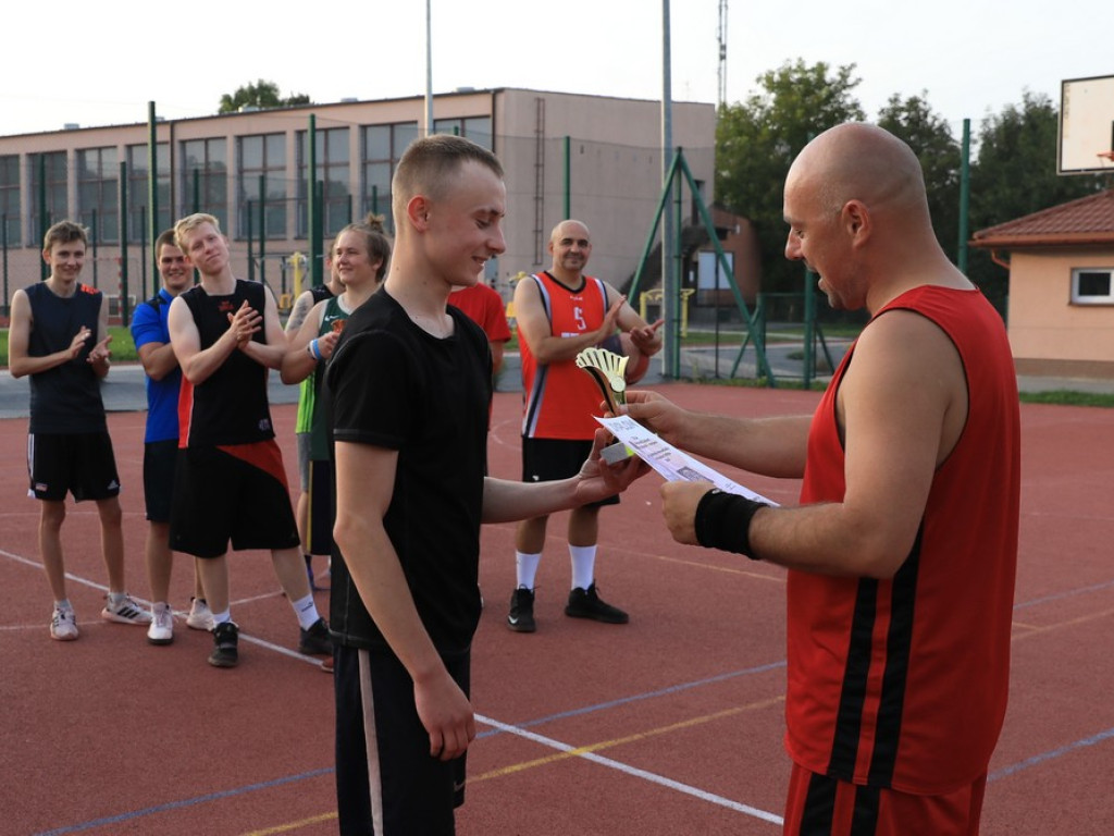 Zajazd orlikowym mistrzem streetballa 3x3 - ZDJĘCIA