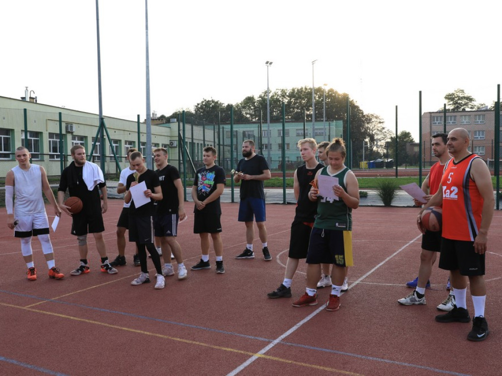 Zajazd orlikowym mistrzem streetballa 3x3 - ZDJĘCIA