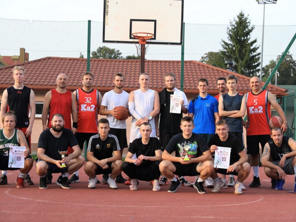 Zajazd orlikowym mistrzem streetballa 3x3 - ZDJĘCIA