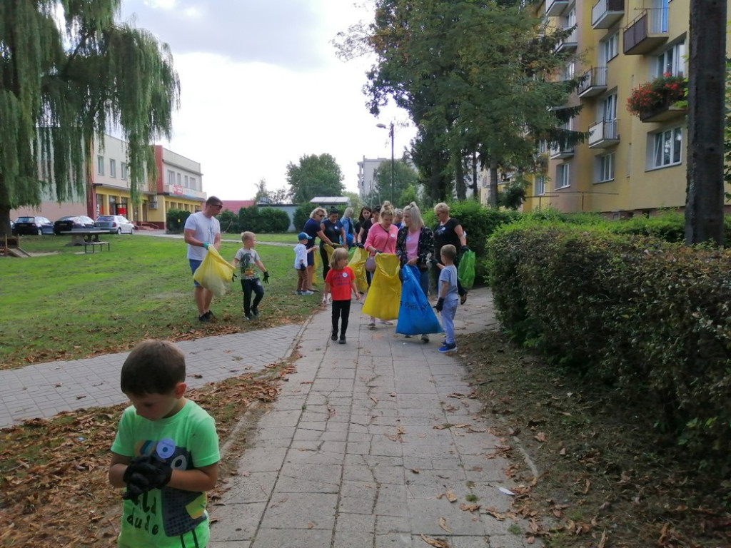 Sprzątanie Świata w Przedszkolu nr 5 - ZDJĘCIA