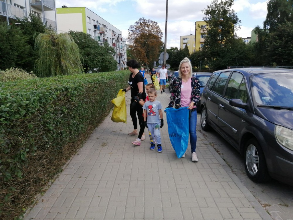 Sprzątanie Świata w Przedszkolu nr 5 - ZDJĘCIA