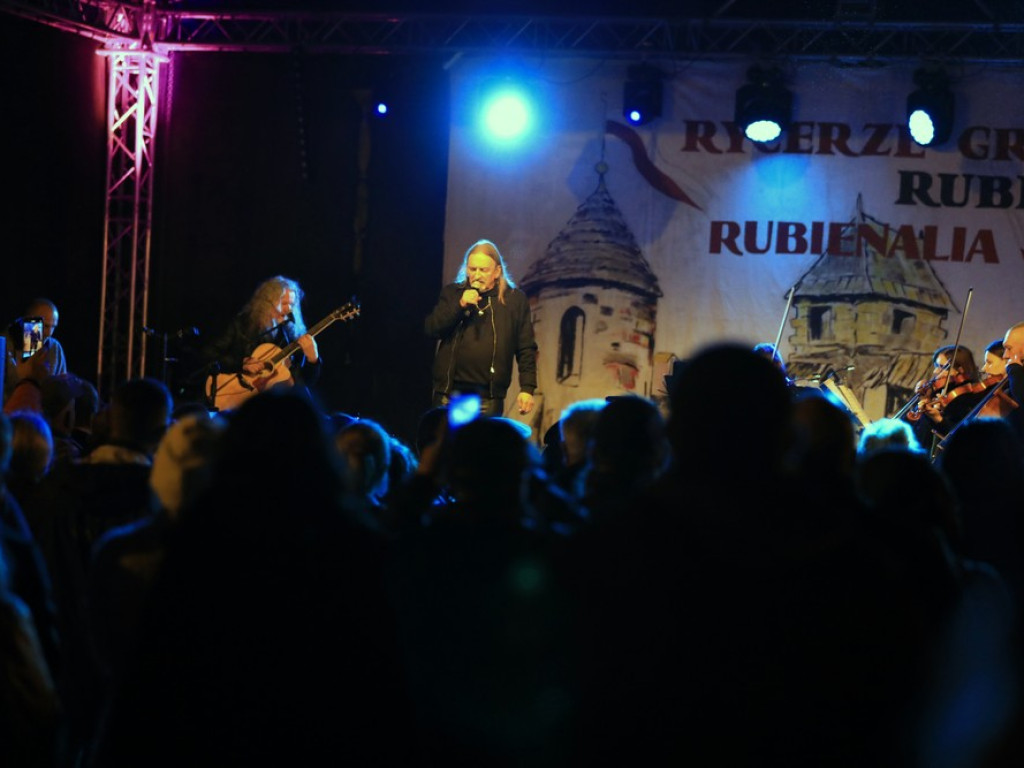 Hrubieszów: Koncert Marka Piekarczyka i Mariusza Telickiego - ZDJĘCIA