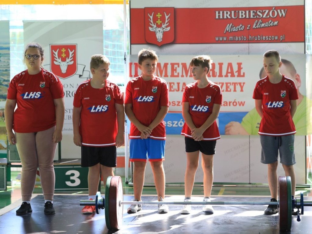 W Hrubieszowie dźwigali ciężary w ramach Euro - Bugu i ku pamięci Trenera! - ZDJĘCIA