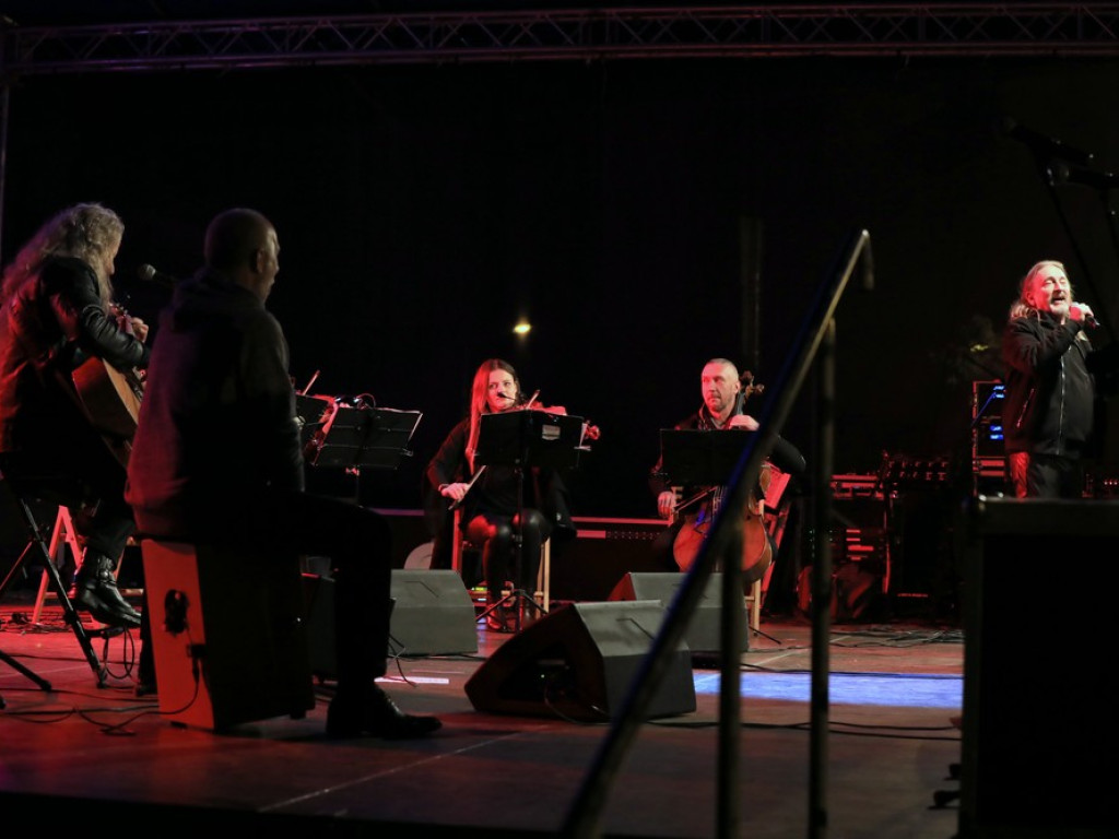 Hrubieszów: Koncert Marka Piekarczyka i Mariusza Telickiego - ZDJĘCIA