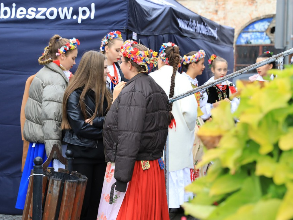 Hrubieszów ma hejnał! Wmurowano kapsułę czasu - ZDJĘCIA, WIDEO