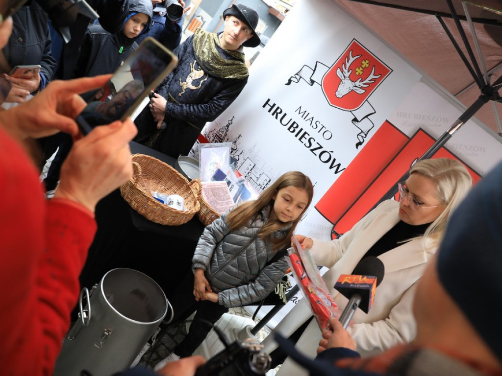 Hrubieszów ma hejnał! Wmurowano kapsułę czasu - ZDJĘCIA, WIDEO