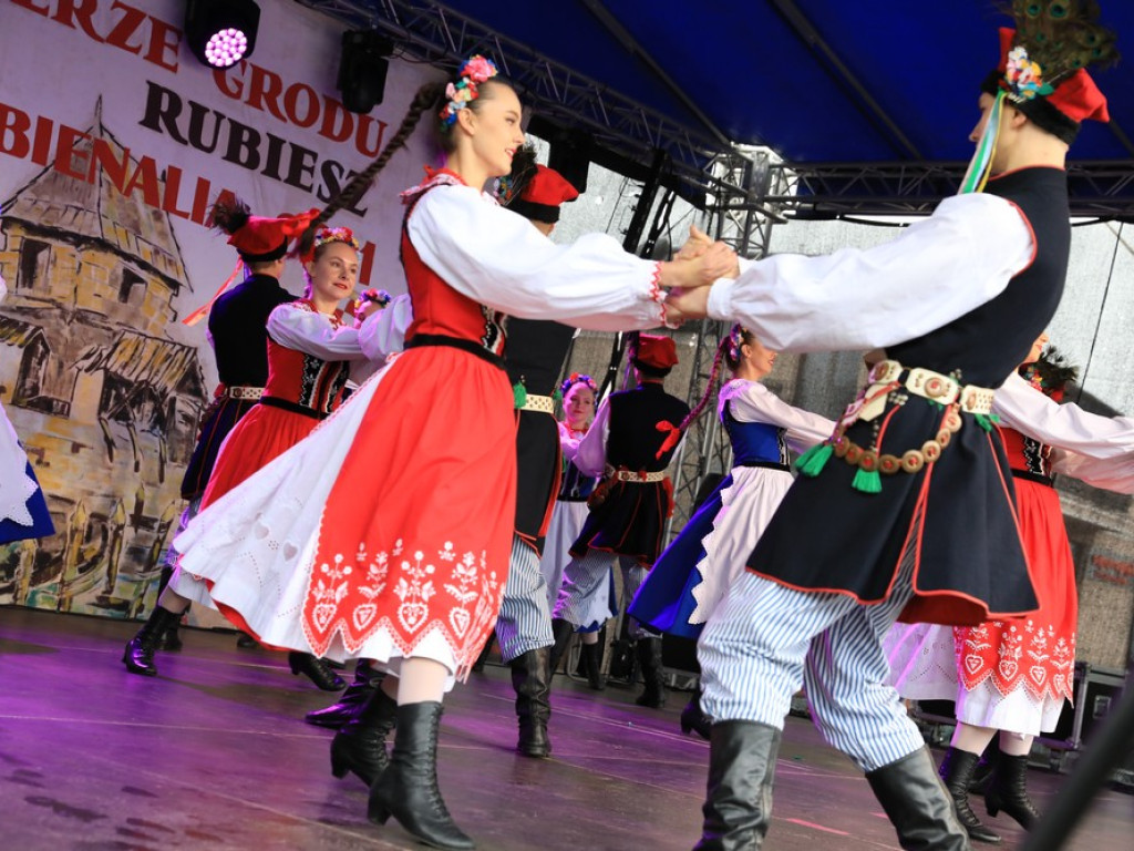 Hrubieszów ma hejnał! Wmurowano kapsułę czasu - ZDJĘCIA, WIDEO