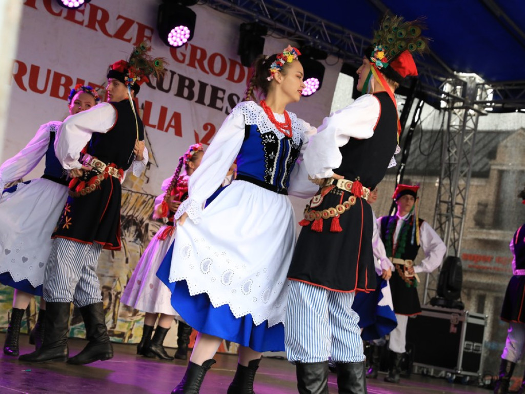 Hrubieszów ma hejnał! Wmurowano kapsułę czasu - ZDJĘCIA, WIDEO