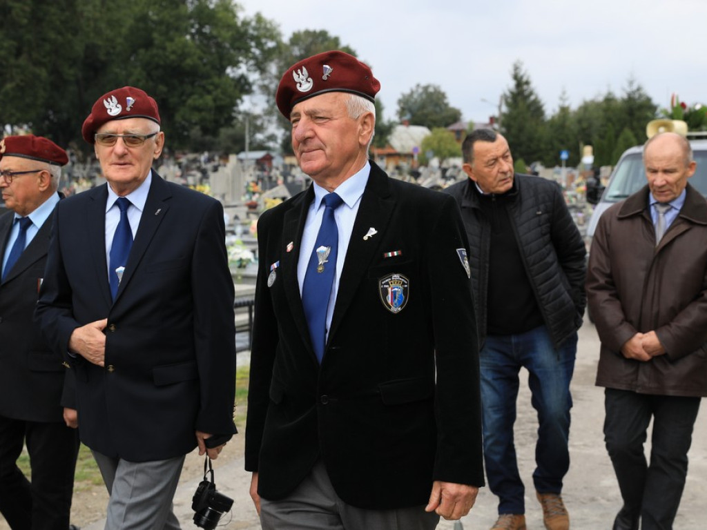 Hrubieszowskie obchody Dnia Spadochroniarza - ZDJĘCIA