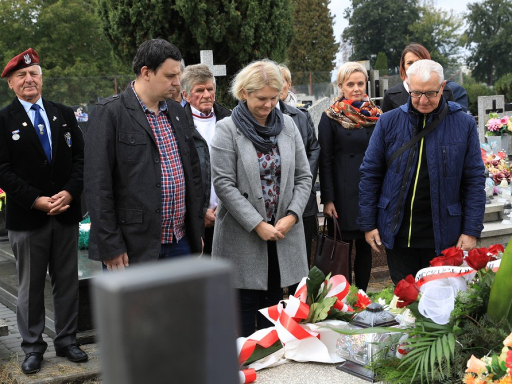 Hrubieszowskie obchody Dnia Spadochroniarza - ZDJĘCIA