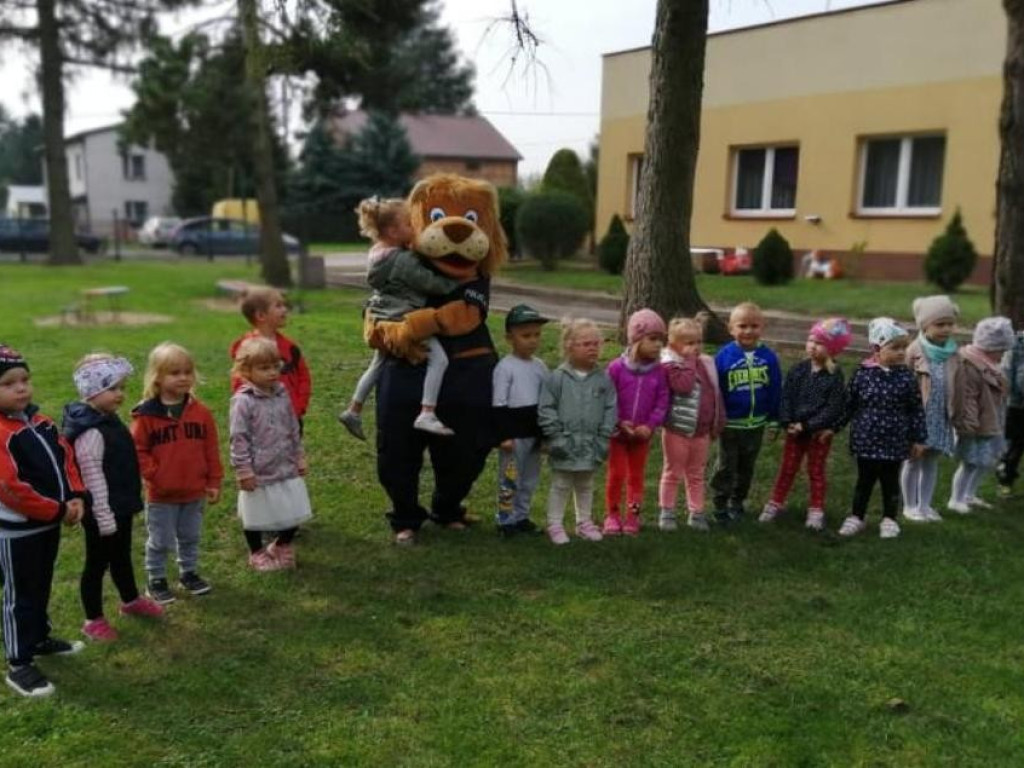 Hrubieszów: Policjanci z wizytą u przedszkolaków - ZDJĘCIA