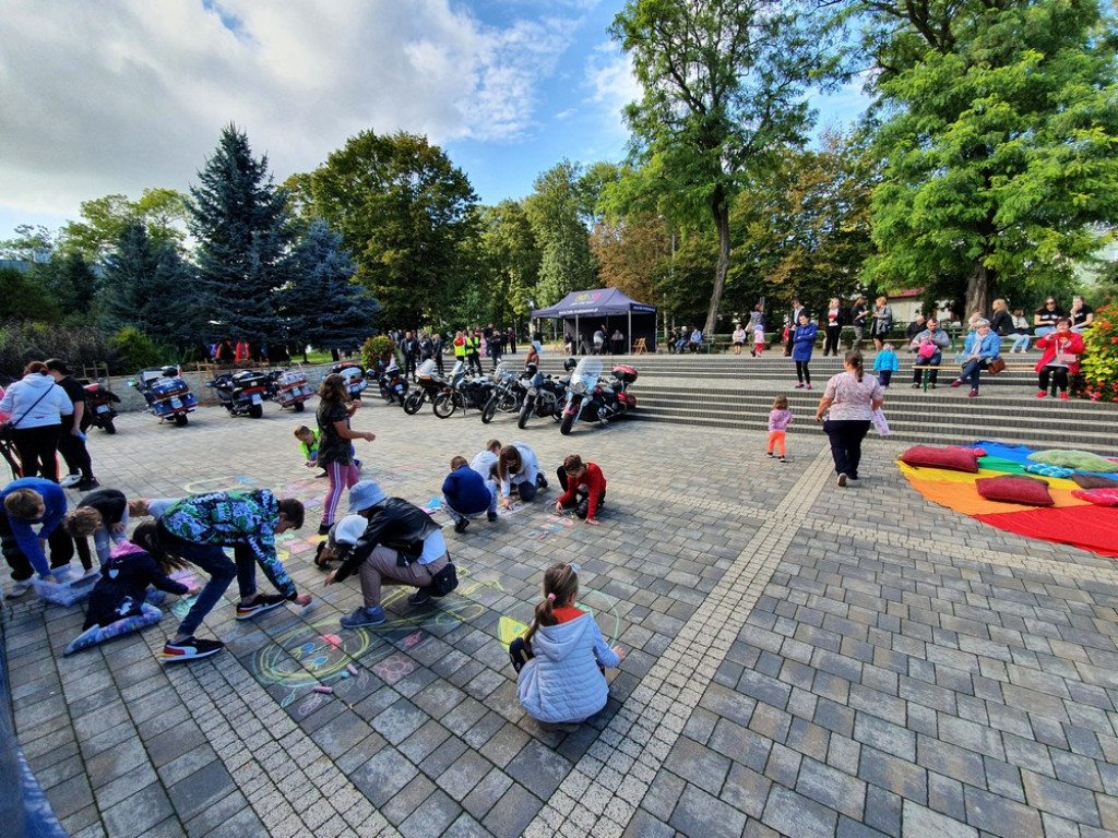 Hrubieszów: Trwa piknik SzczepimySię - ZDJĘCIA