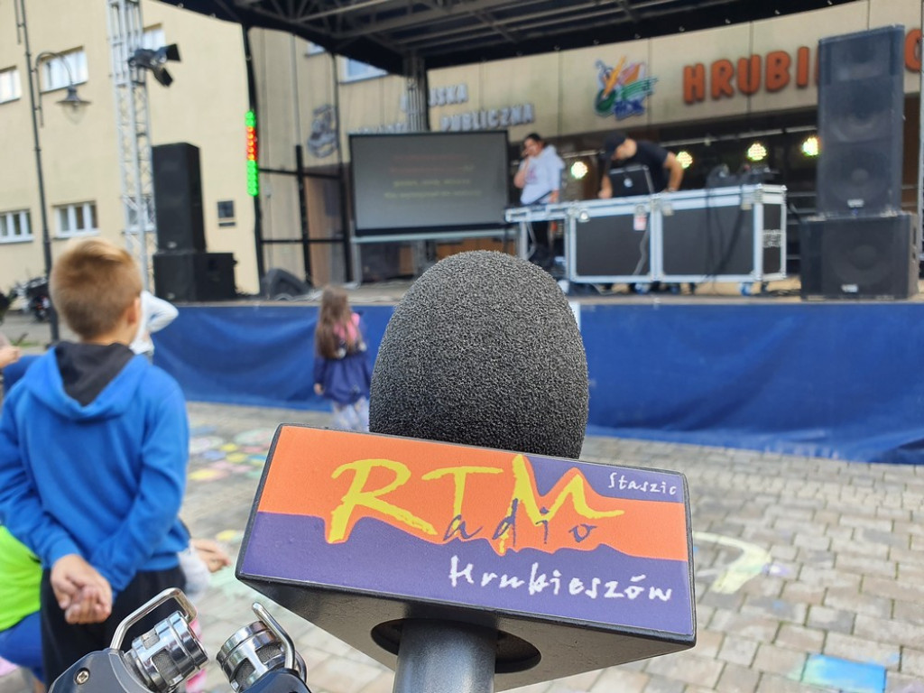 Hrubieszów: Trwa piknik SzczepimySię - ZDJĘCIA