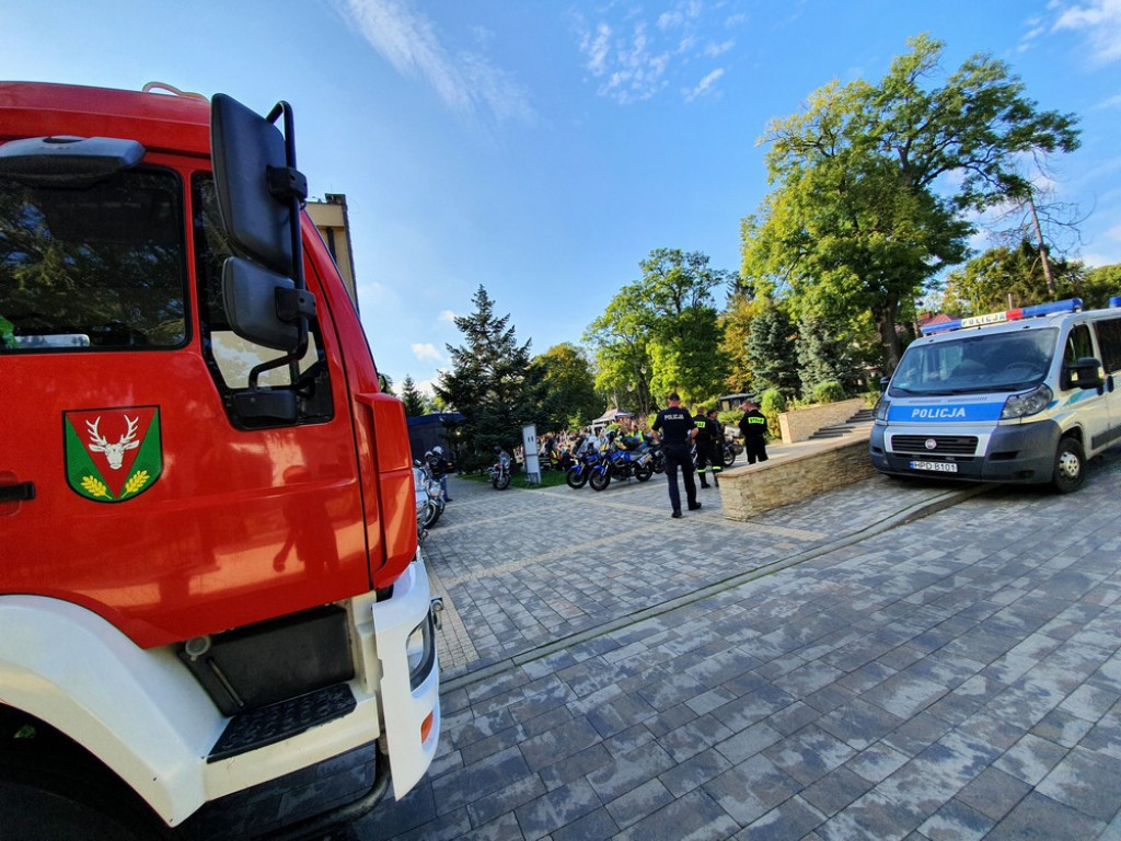 Hrubieszów: Trwa piknik SzczepimySię - ZDJĘCIA
