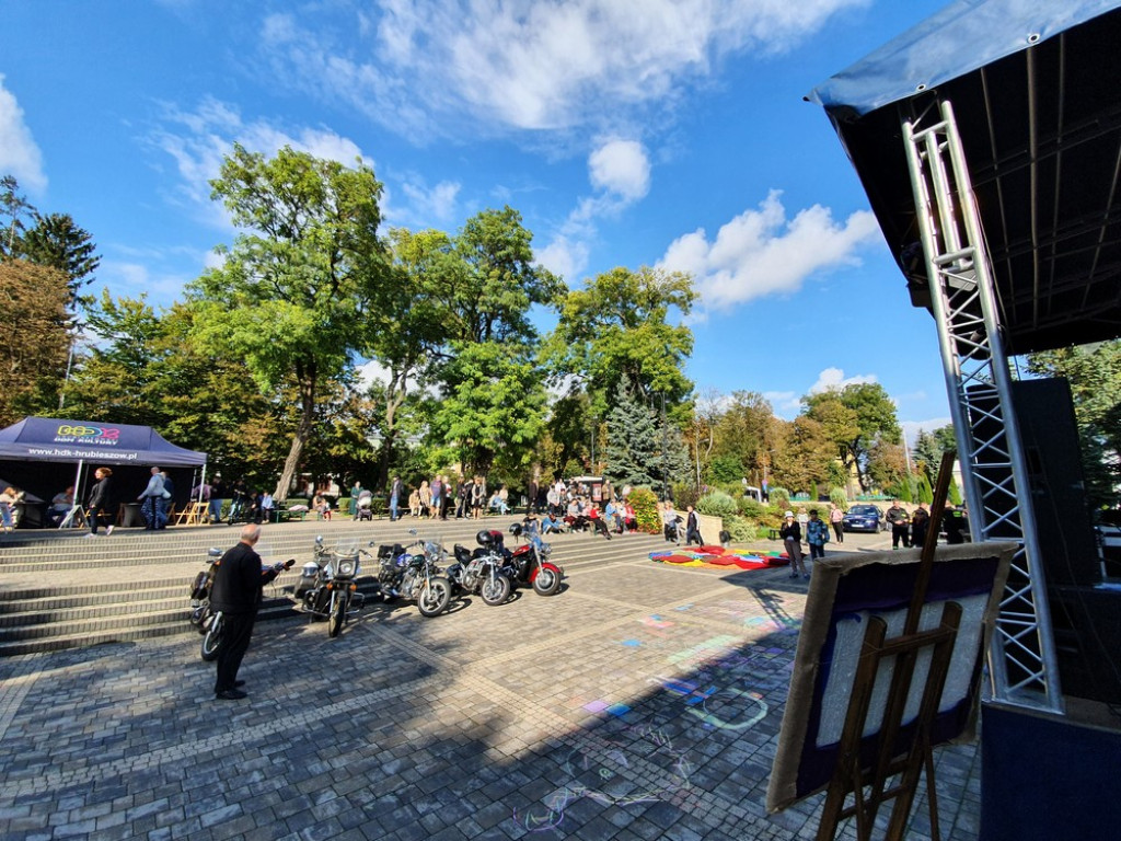 Hrubieszów: Trwa piknik SzczepimySię - ZDJĘCIA