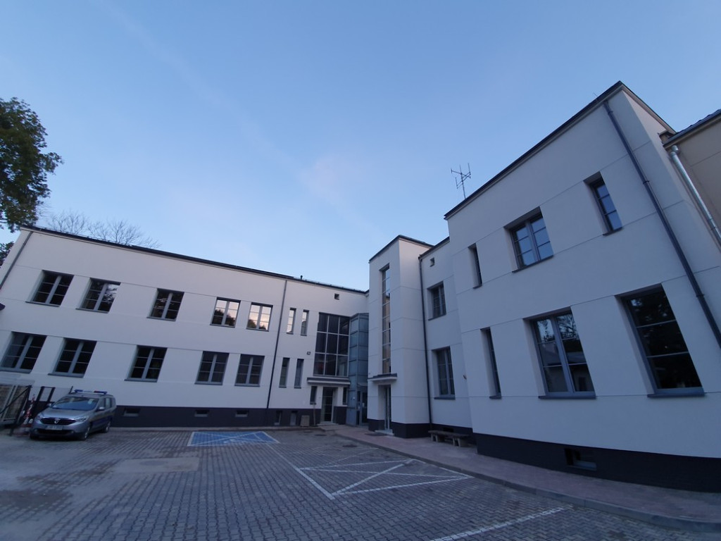 Hrubieszów: Budynek Urzędu Miasta po remoncie - ZDJĘCIA