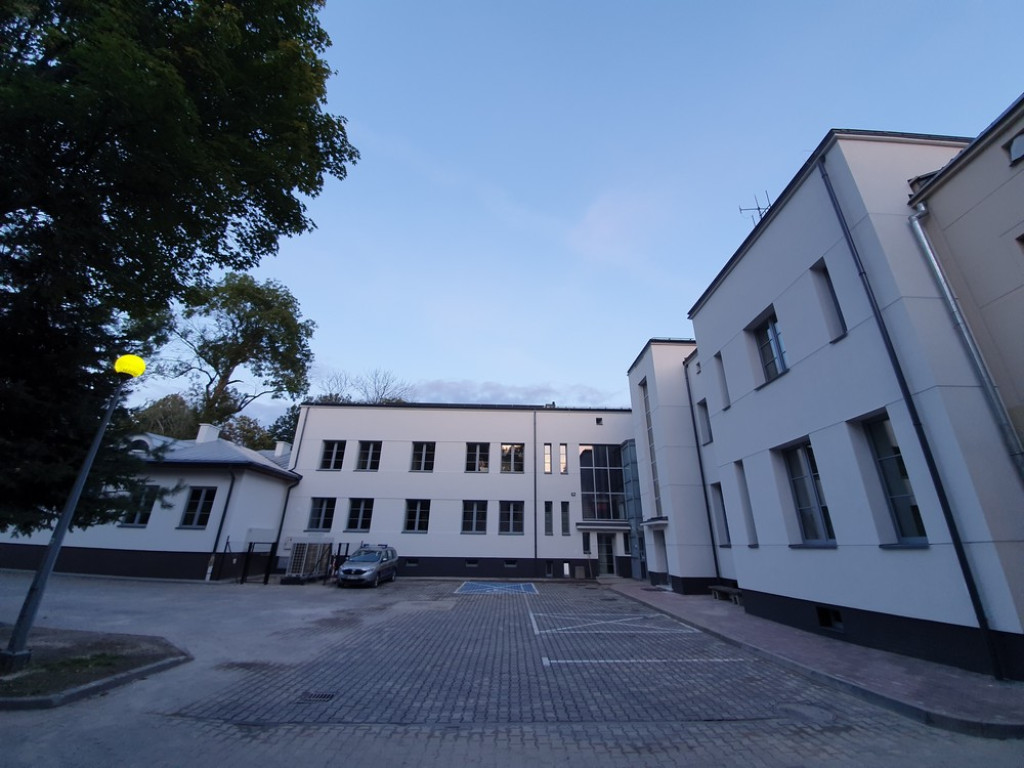 Hrubieszów: Budynek Urzędu Miasta po remoncie - ZDJĘCIA