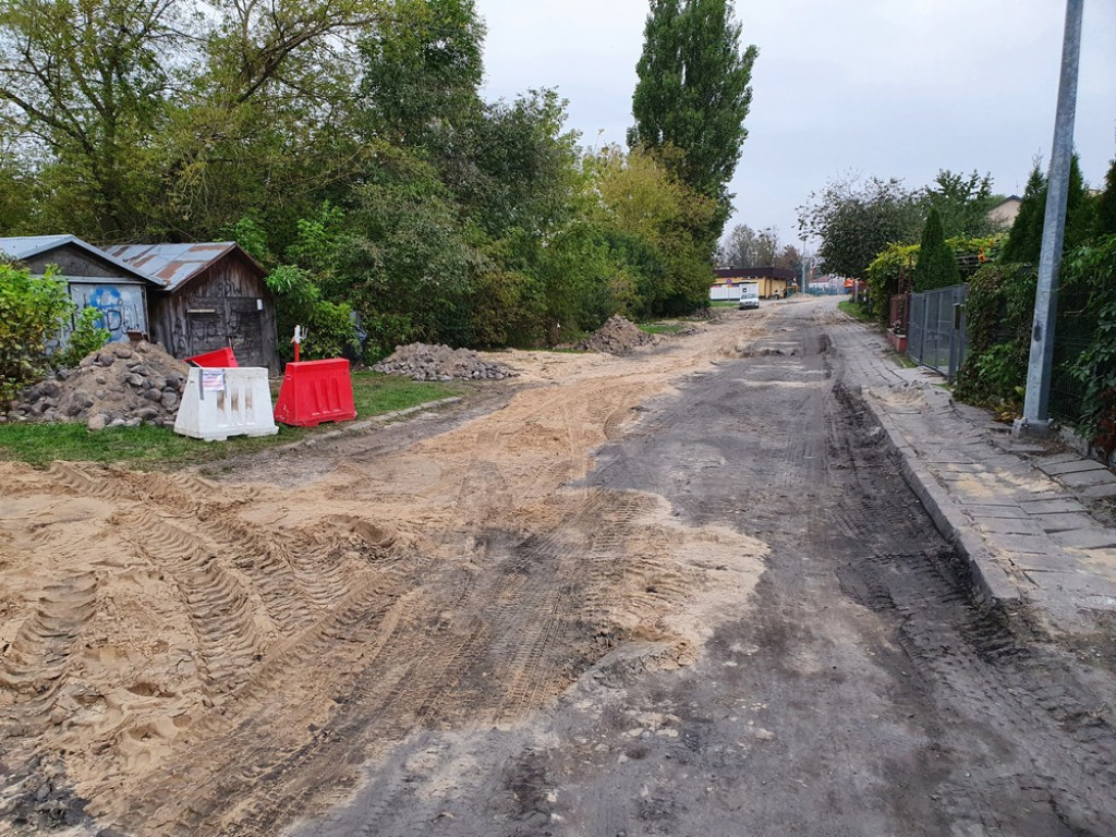 Hrubieszów: Budowa basenu i parkingów - ZDJĘCIA