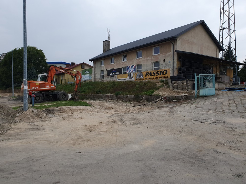Hrubieszów: Budowa basenu i parkingów - ZDJĘCIA