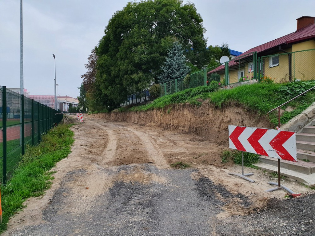 Hrubieszów: Budowa basenu i parkingów - ZDJĘCIA