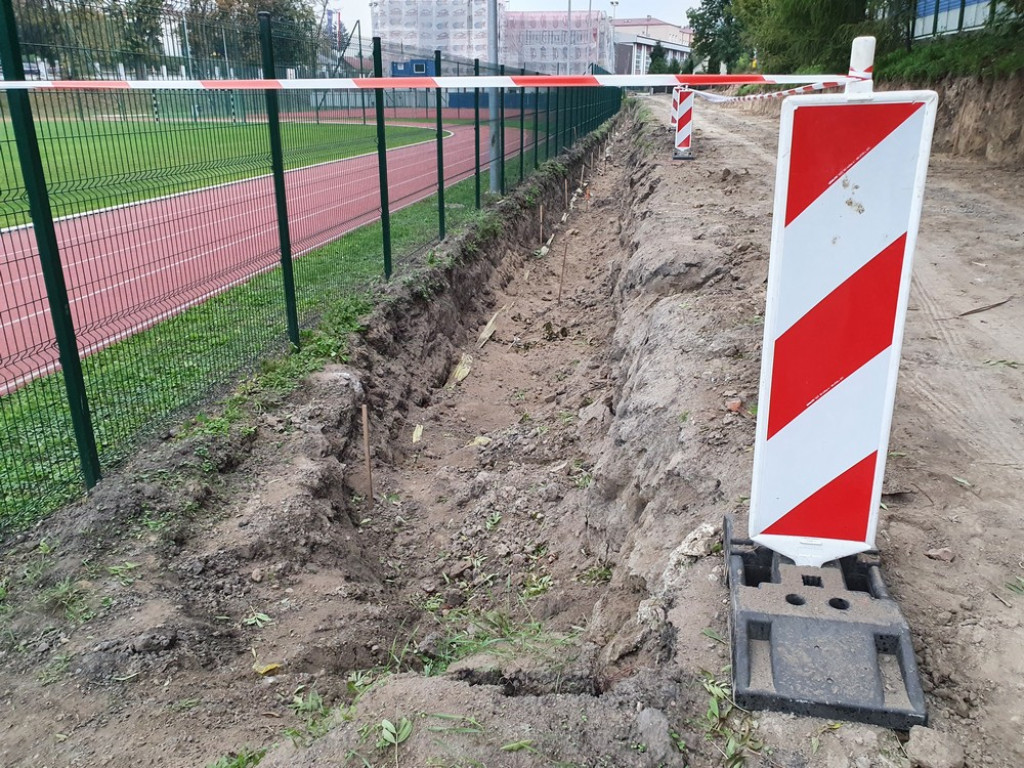 Hrubieszów: Budowa basenu i parkingów - ZDJĘCIA