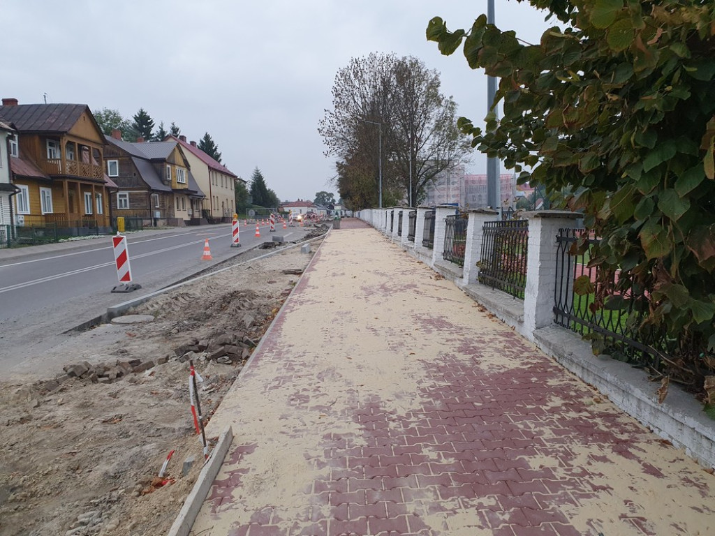 Hrubieszów: Budowa basenu i parkingów - ZDJĘCIA