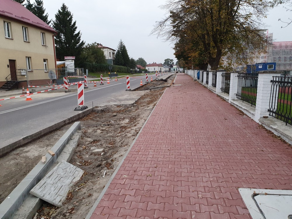 Hrubieszów: Budowa basenu i parkingów - ZDJĘCIA