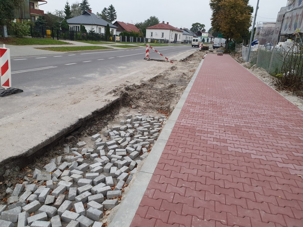 Hrubieszów: Budowa basenu i parkingów - ZDJĘCIA