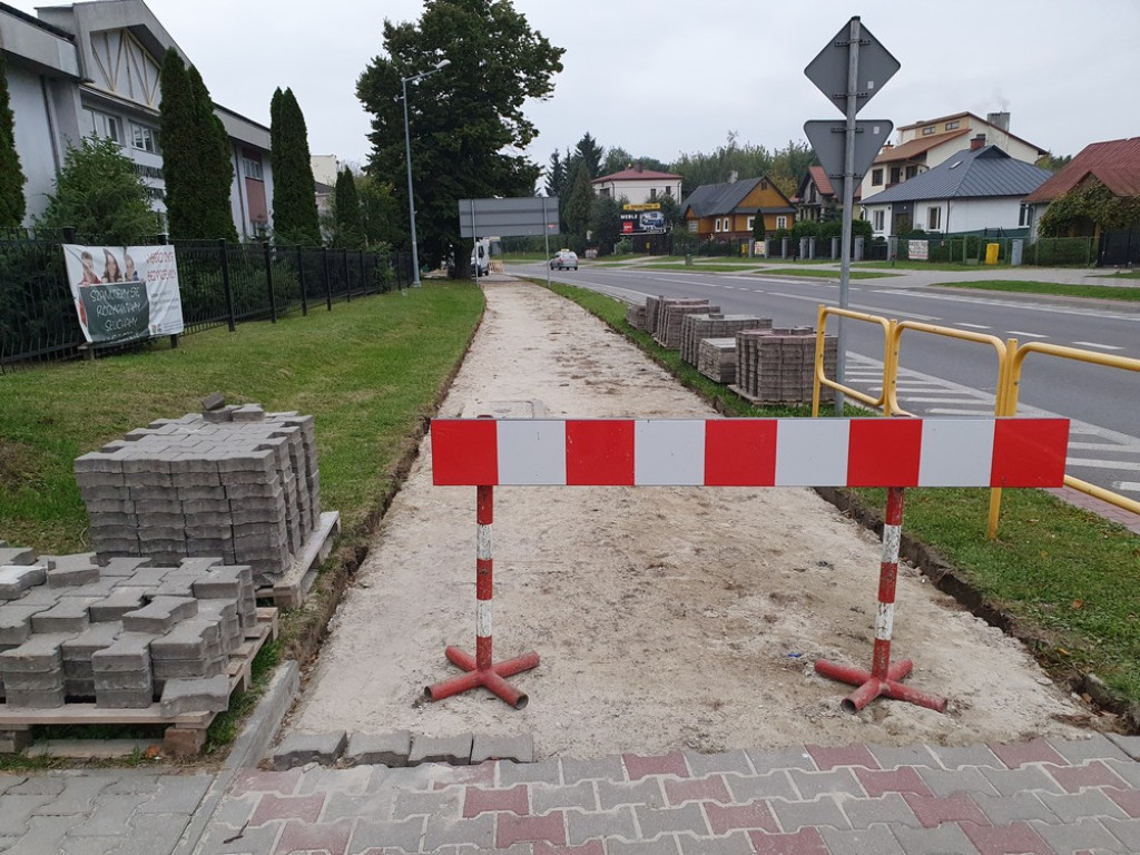 Hrubieszów: Budowa basenu i parkingów - ZDJĘCIA