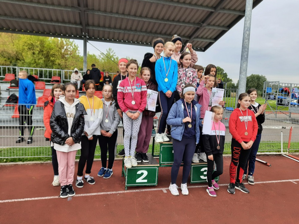 Sukces PSP w Mirczu w biegach. Wszystkie drużyny awansowały do zawodów rejonowych - ZDJĘCIA