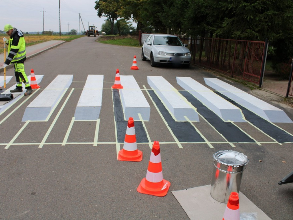 Pierwsze w gminie Hrubieszów przejście dla pieszych 3D - ZDJĘCIA