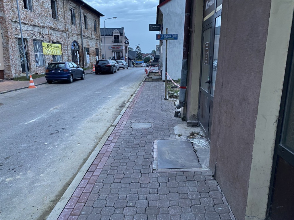 Hrubieszów: Podziękowania za remont chodnika - ZDJĘCIA