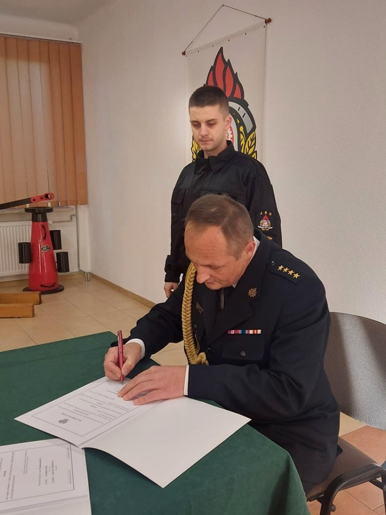 Hrubieszów: Uroczyste ślubowanie nowych strażaków - ZDJĘCIA