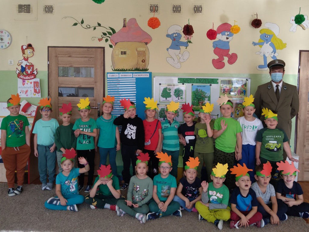 Hrubieszów: Przedszkolaki świętują Dzień Drzewa! - ZDJĘCIA