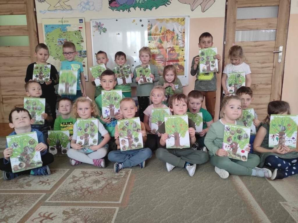 Hrubieszów: Przedszkolaki świętują Dzień Drzewa! - ZDJĘCIA