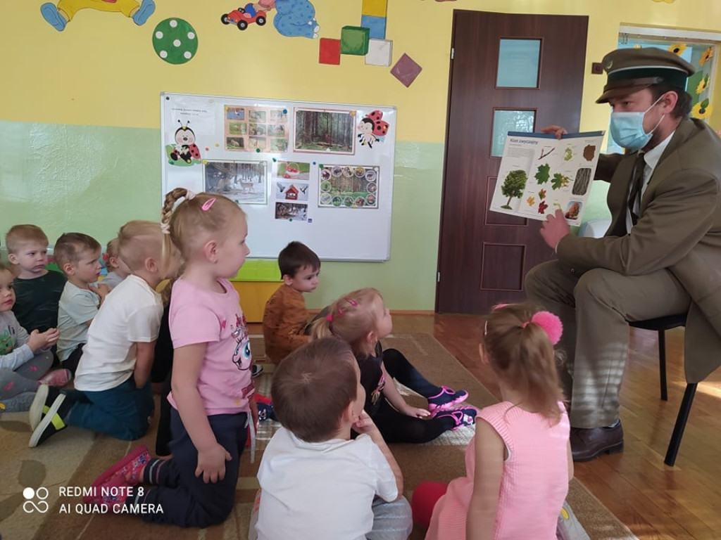 Hrubieszów: Przedszkolaki świętują Dzień Drzewa! - ZDJĘCIA