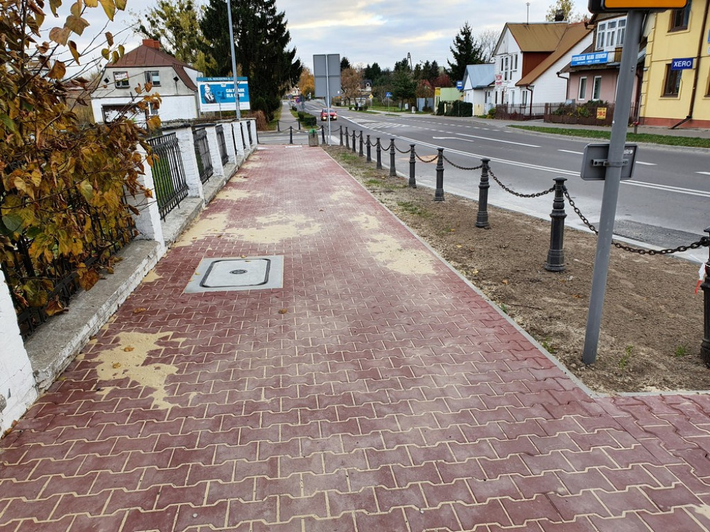 Hrubieszów: Budowa parkingów przy basenie (ZDJĘCIA)
