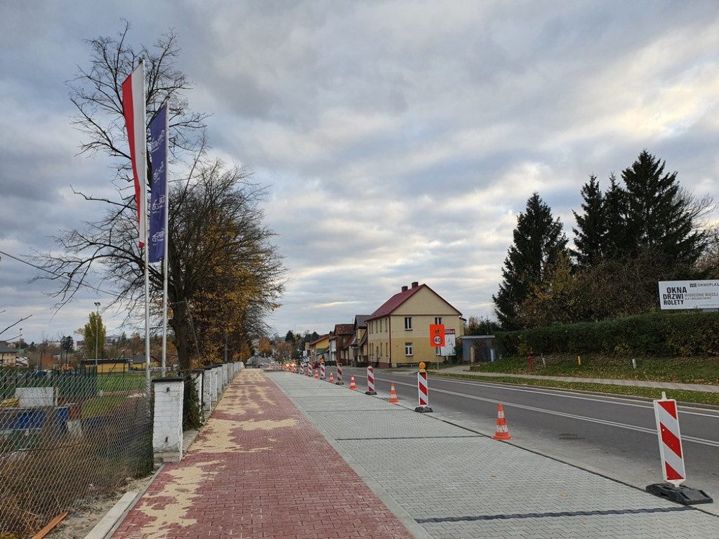 Hrubieszów: Budowa parkingów przy basenie (ZDJĘCIA)